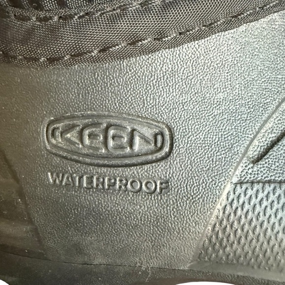 Keen Black Purple Shellback 400g Insulated Waterproof Winter Boots Youth Size 11 - Picture 6 of 14